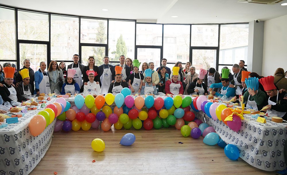 Otizm Farkındalık Günü Kutlandı 