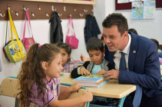 Başkan Sarıkurt Öğrencilere Başarılar Diledi