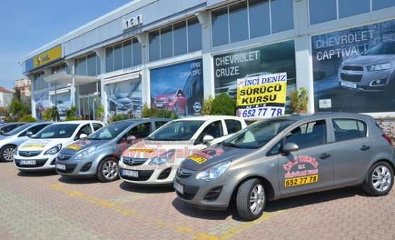 İnci Deniz Sürücü Kursunun Araçları Opel İnan'dan