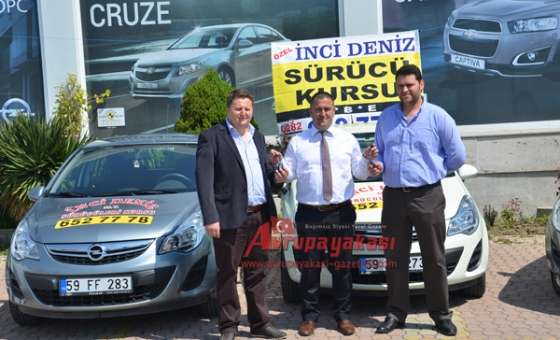 İnci Deniz Sürücü Kursunun Araçları Opel İnan'dan