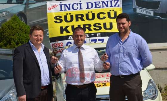 İnci Deniz Sürücü Kursunun Araçları Opel İnan'dan