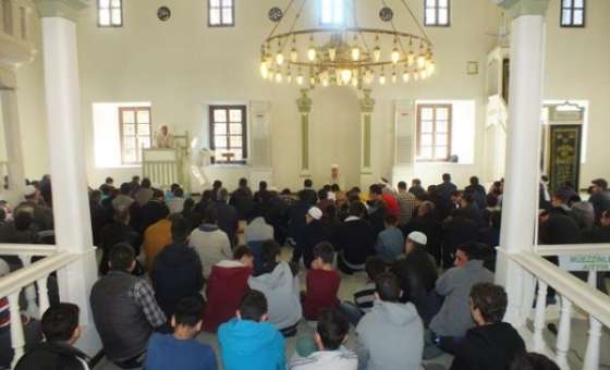 Çorlu`daki Din Görevlileri Fatih Camiinde Gençlerle Buluştu