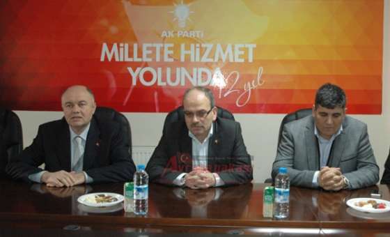 Ak Parti Tekirdağ İl Başkanı Ahmet Akçay:  “Genel Merkeze Rağmen Siyaset Yapmak Doğru Olmaz”