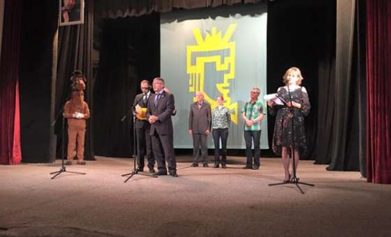 Çorlu Belediyesi Tiyatro Topluluğu Bulgaristan `dan Ödülle Döndü