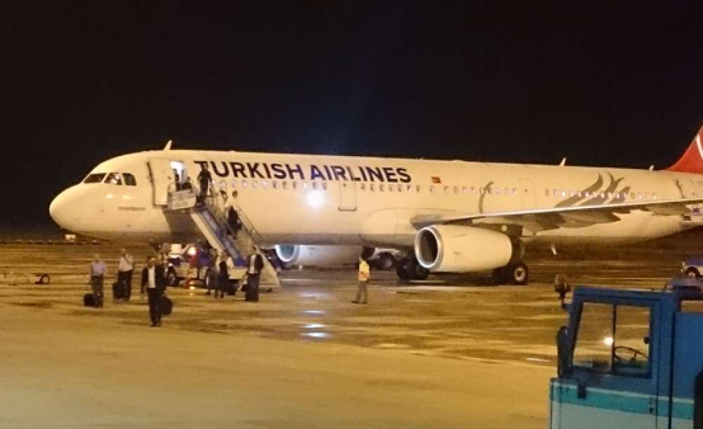 İstanbul'daki Terör Saldırısının Ardından Uçaklar Çorlu Havalimanı'na İndi