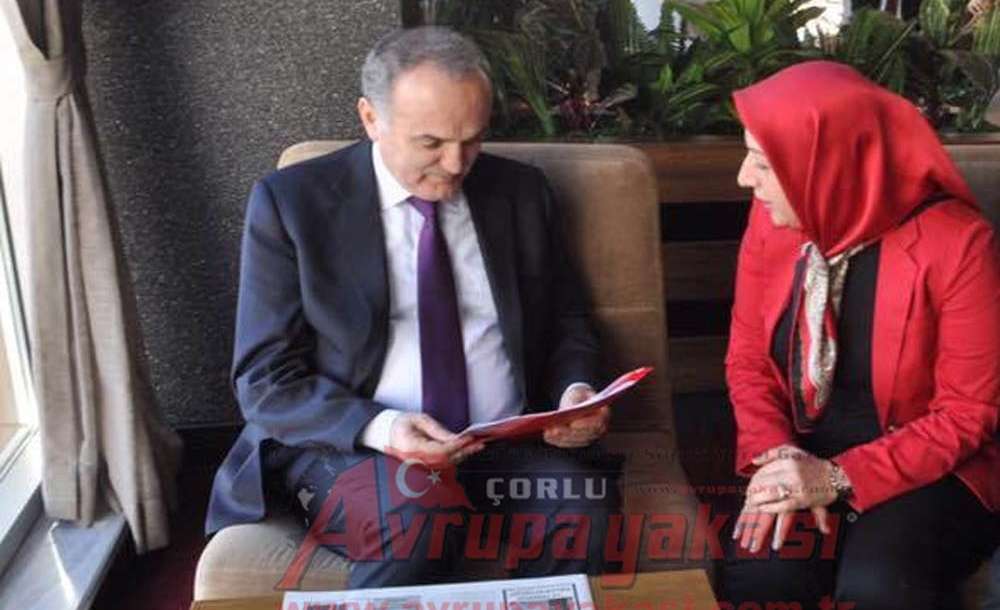 Kahveciler Odası Başkanı Filiz Kosgeb Dosyasını Bakan Özlü'ye Teslim Etti