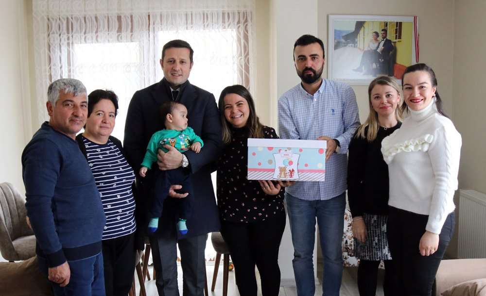 Başkan Akay'dan Hoşgeldin Bebek Ziyaretleri